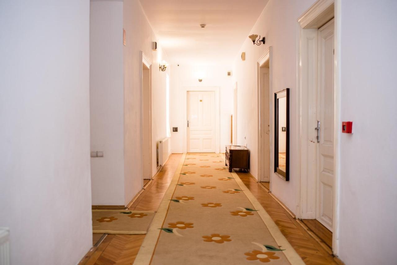 Hotel Marion Dumbraveni  Exterior photo